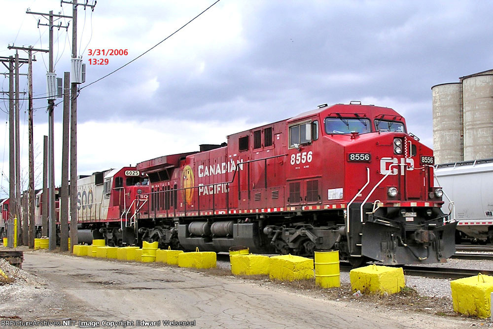 The Beaver has 3 Soo Sd60 elephants trailing